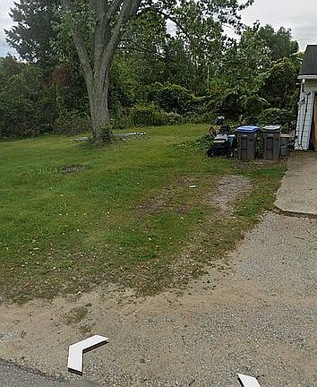 3rd image of 721 W Water St