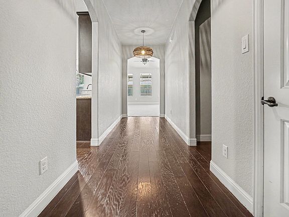 4th image of 4310 Garden Path Ln