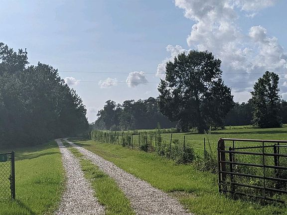 3rd image of 1028 County Road 721