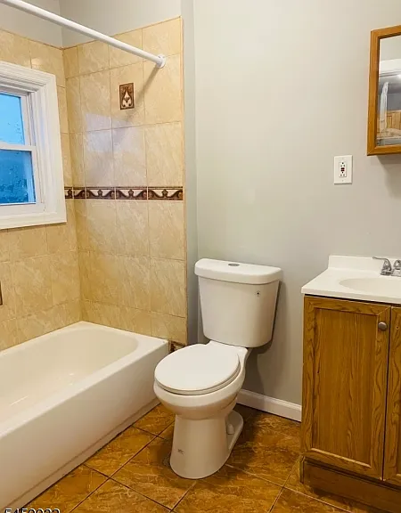 17 Chelsea Ave #3 — Photo 2
