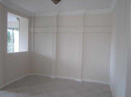 4th image of 833 Vista Meadows Dr
