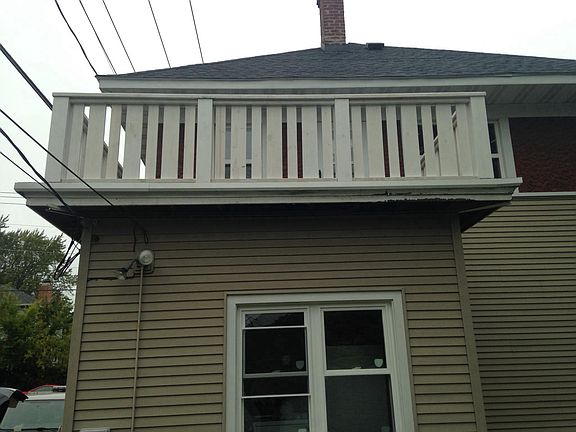 deck (off bedroom)