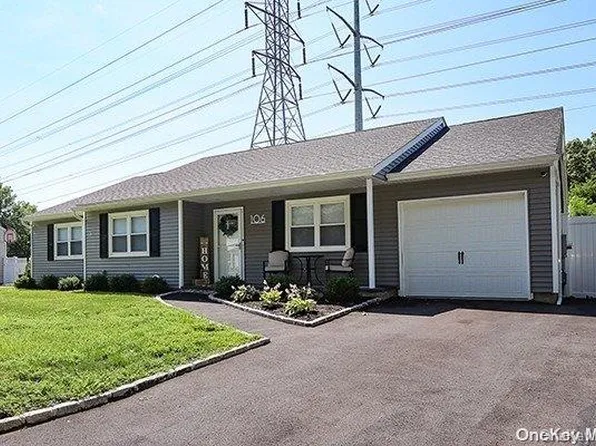 106 Truxton Road, Dix Hills, NY 11746