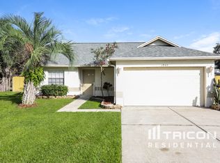 1907 Rudder Dr, Valrico, FL 33594