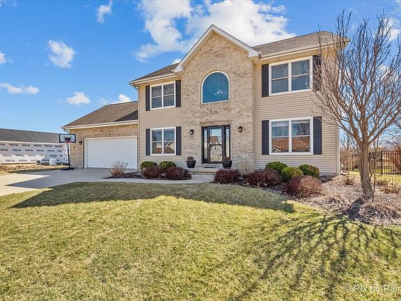 3rd image of 208 Saint Andrews Dr