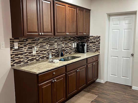 4th image of 5315 Evora Ave
