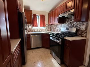 78 Luke Ct Floor 2, Staten Island, NY 10306