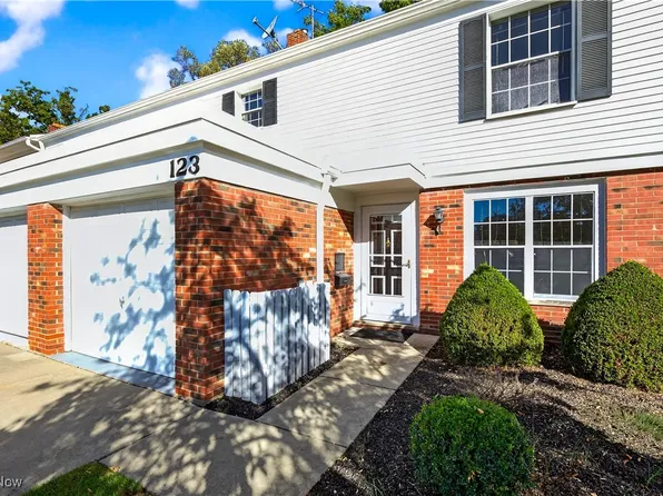 123 Chatham Way, Cleveland, OH 44124