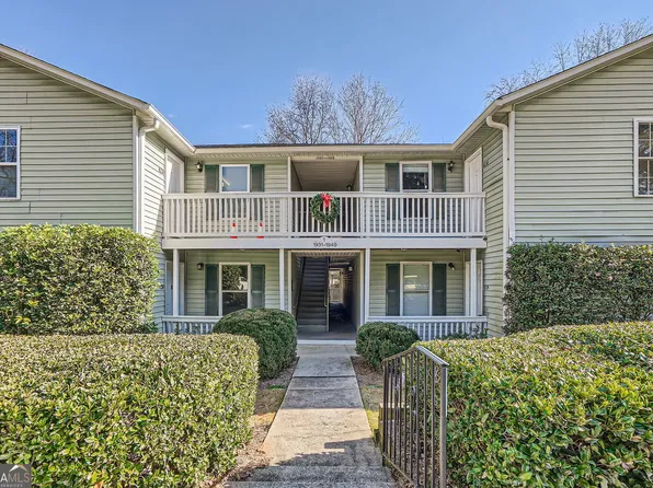 1945 Brian Way, Decatur, GA 30033