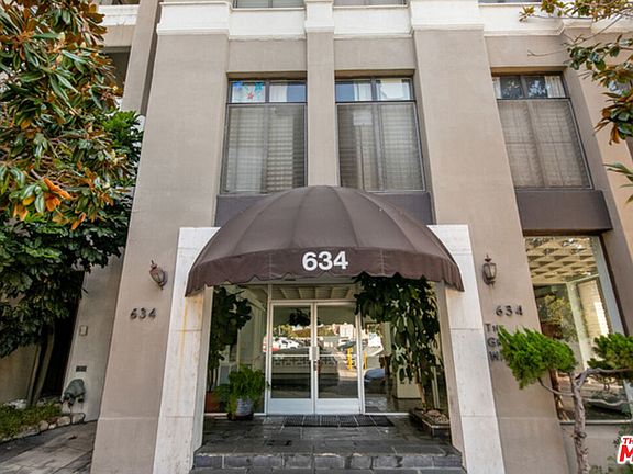 2nd image of 634 S Gramercy Pl #802