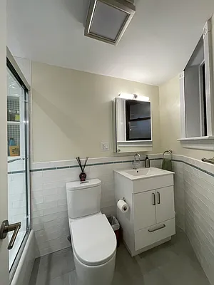 Rented by Compass | media 35