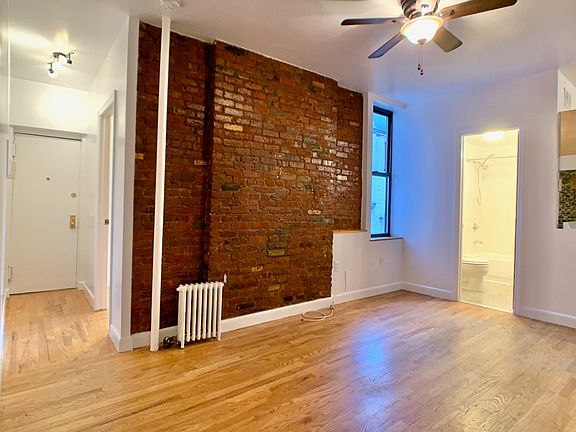 5th image of 299 E 8th St APT 21