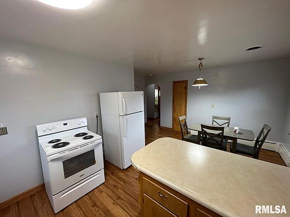 5th image of 2809 Bellevue Ave