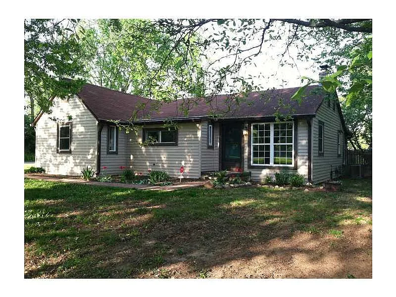 4579 Guion Rd photo 1