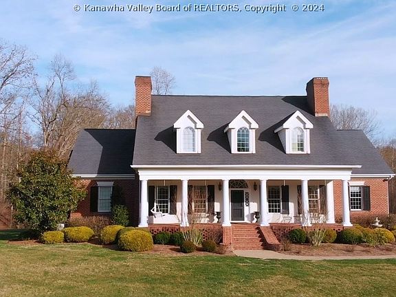 2nd image of 2 Abby Ln