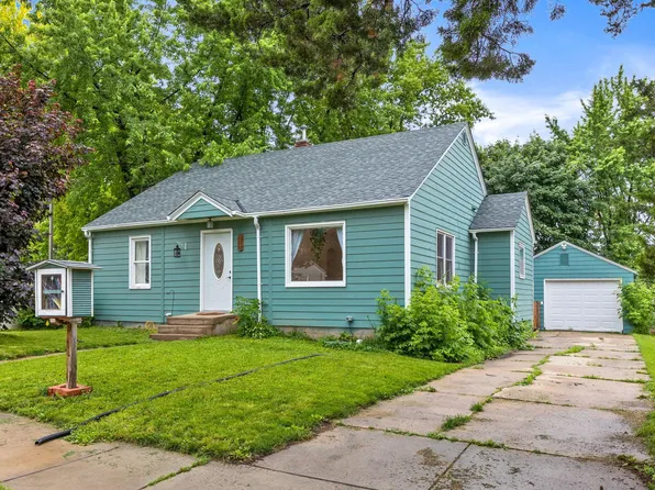 913 7th St, Howard Lake, MN 55349