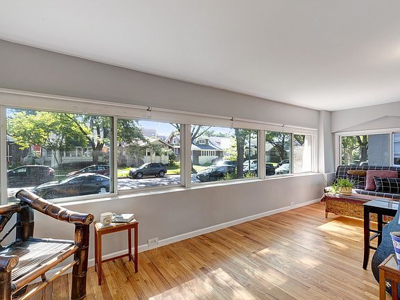 4th image of 4552 N Monticello Ave