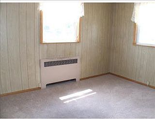 5th image of 949 Jefferson Dr
