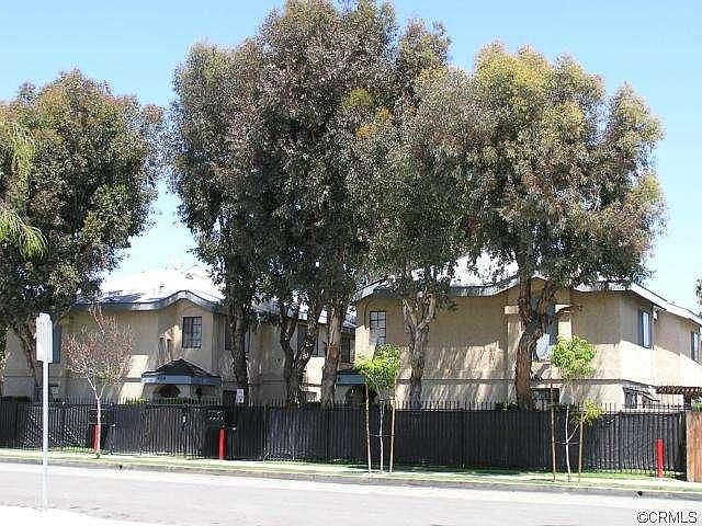1st image of 404 S Claudina St