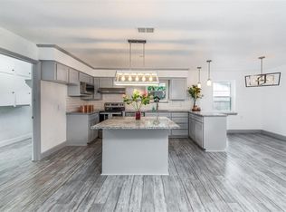 2424 Summer Place Dr, Irving, TX 75062