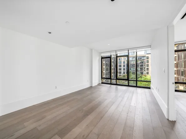 429 Kent Avenue image 2 of 18