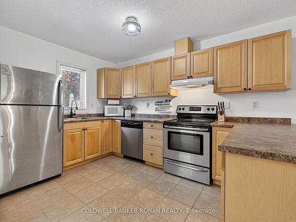 5th image of 505 Thomas St