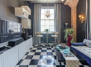 246 N 3rd St APT 3B, Philadelphia, PA 19106