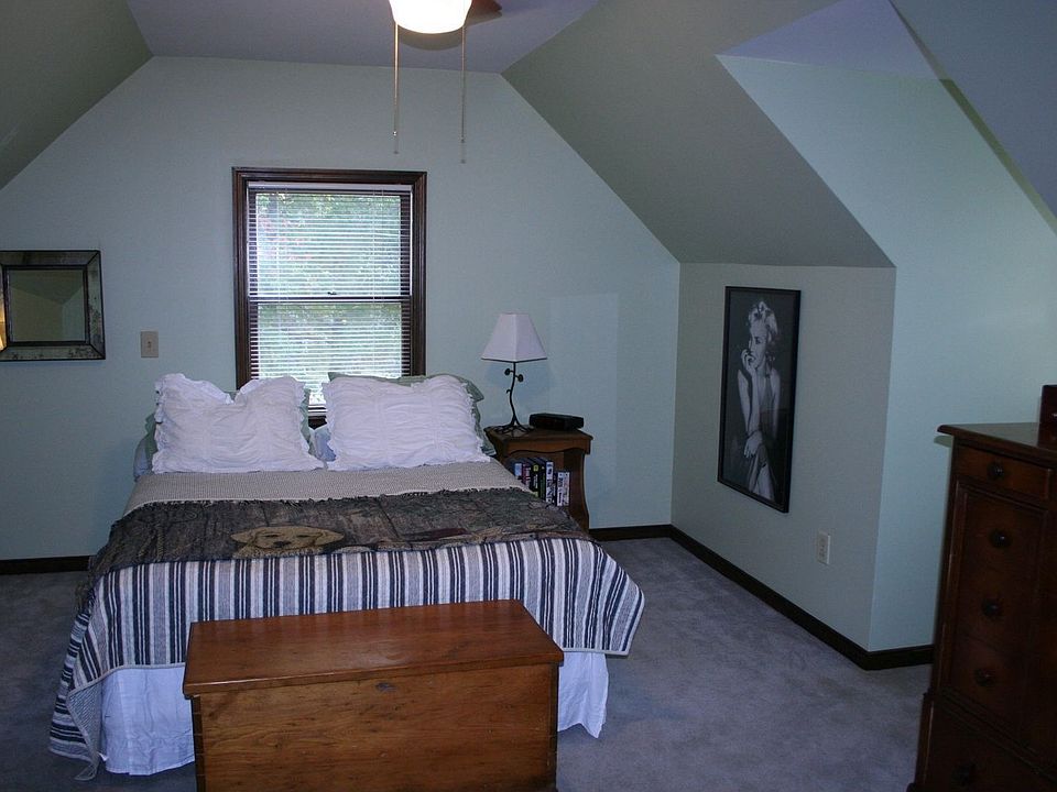 2nd image of 8012 Delkin Ct
