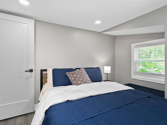 4th image of 1810 W 36th St