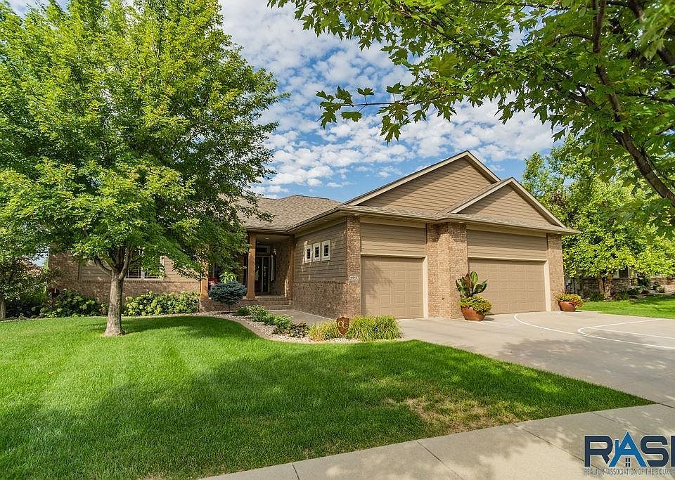 1st image of 6613 S Whitechurch Cir