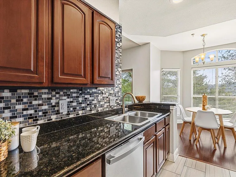 6000 Shepherd Mountain Cv #411 — Photo 9