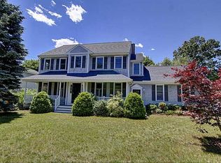 1 Middle St, Barrington, RI 02806