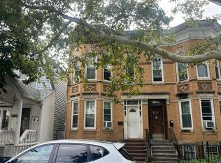 10532 90th St, Jamaica, NY 11417