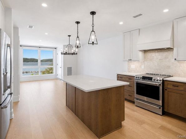 25 S Riverside Ave #306