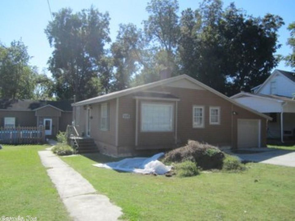 2nd image of 714-712 W Main St