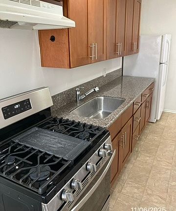 3rd image of 106 Breeze Ave
