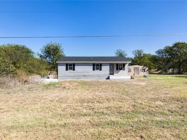174 Soules Cir, Eddy, TX 76524