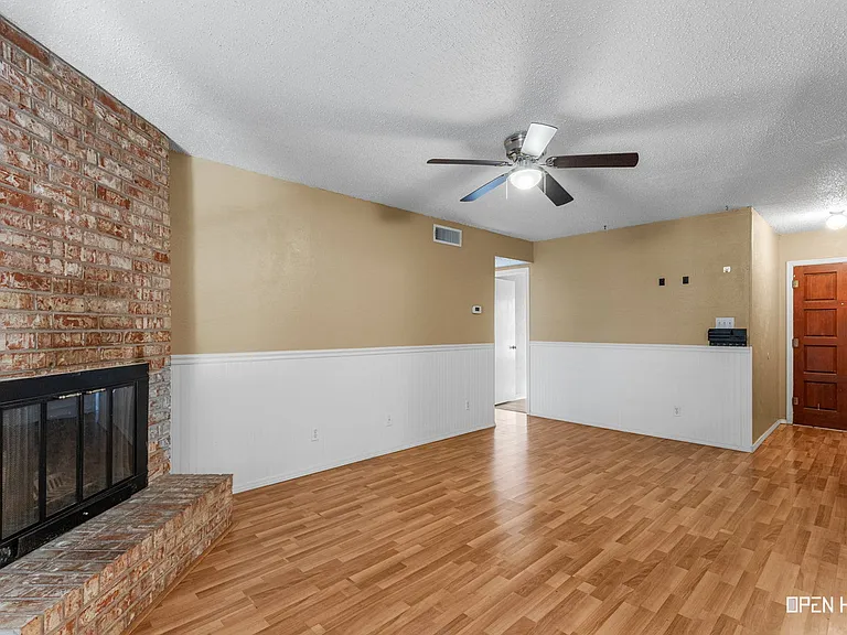 216 Dirks Dr — Photo 5