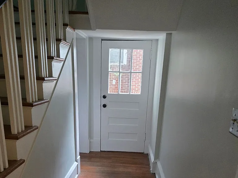1616 Walker Ave — Photo 3