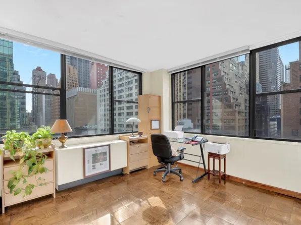 301 East 45th Street image 1 of 14