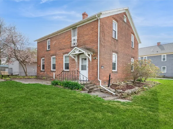 4454 V St, Homestead, IA 52236