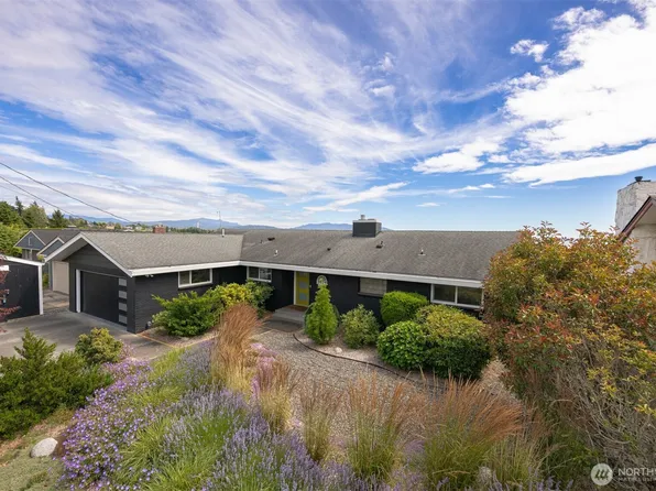 3919 Cliffside Drive, Bellingham, WA 98225
