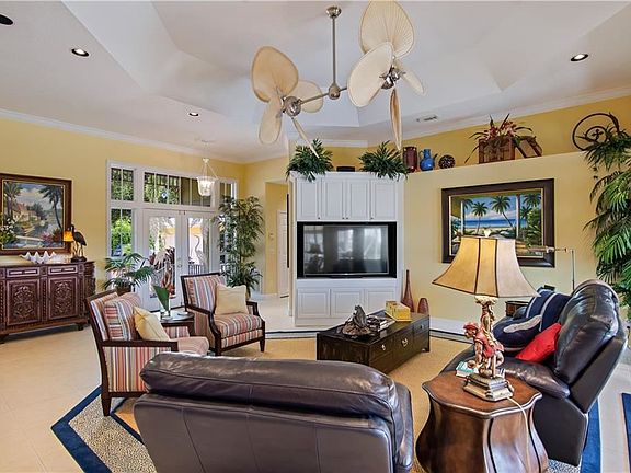 3rd image of 2610 SW River Shore Dr