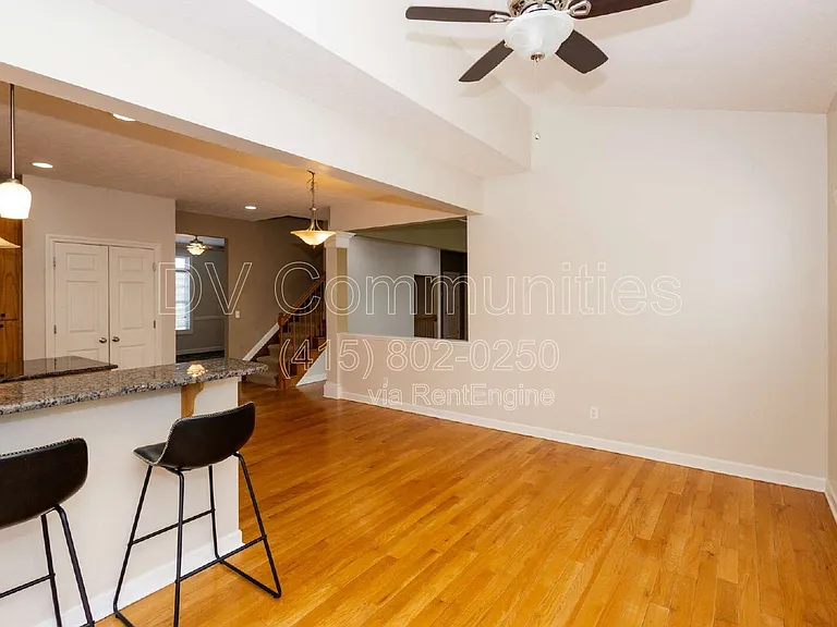 8240 Talbot Cir — Photo 13