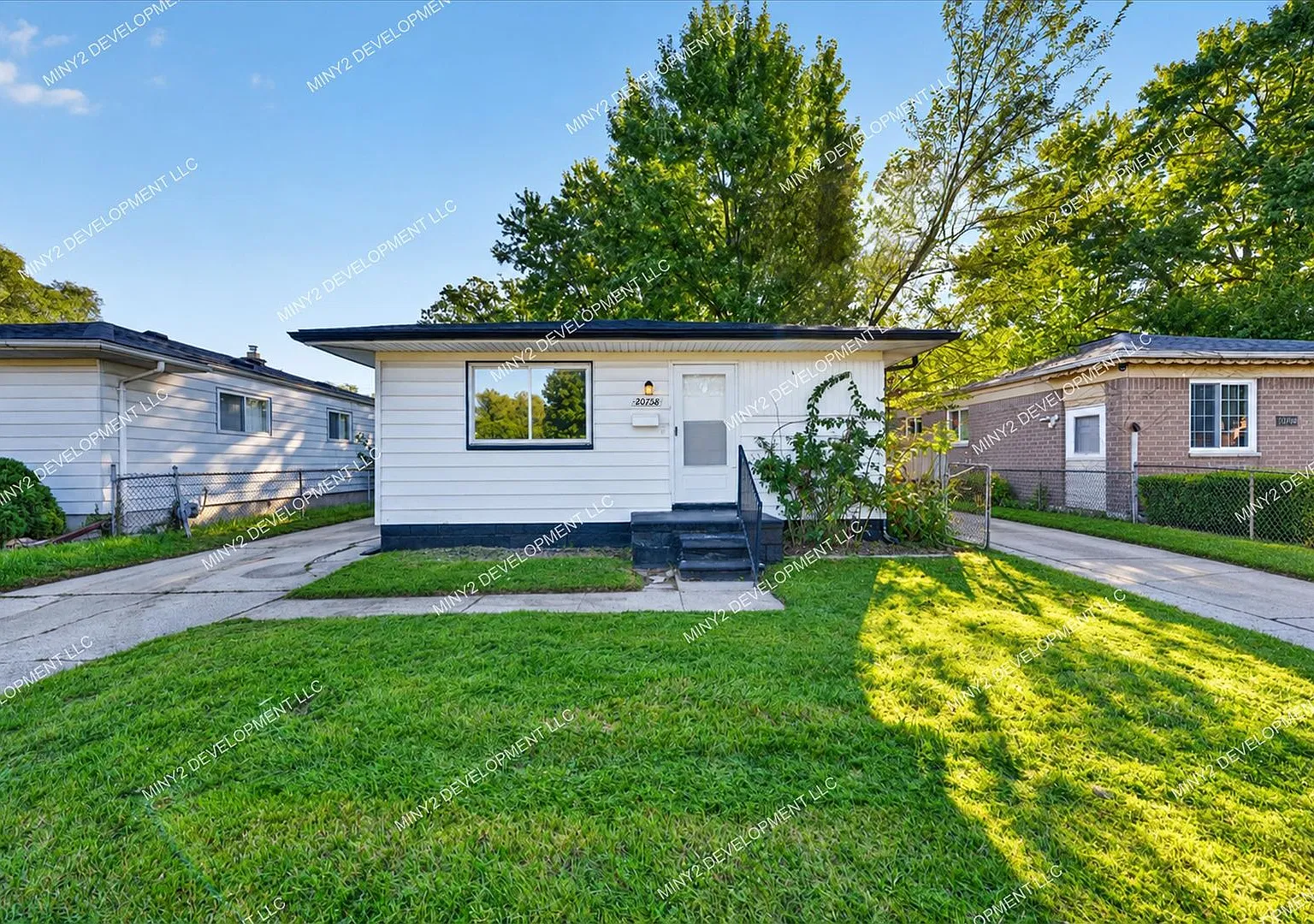 Charming 3-bedroom Home for Rent in Warren — Photo 1