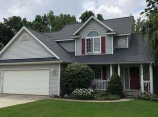 3372 Breezewood Ct, Ortonville, MI