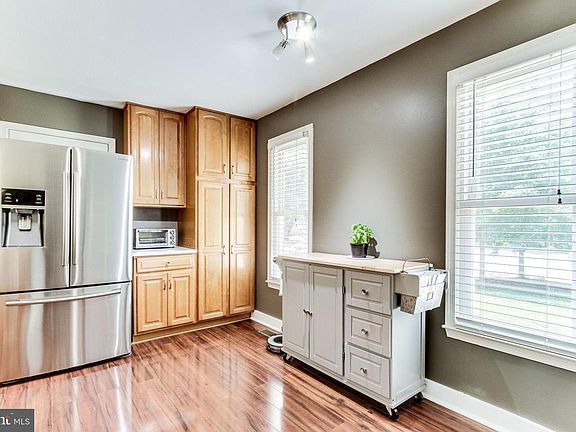 5th image of 5530 Corot Ct