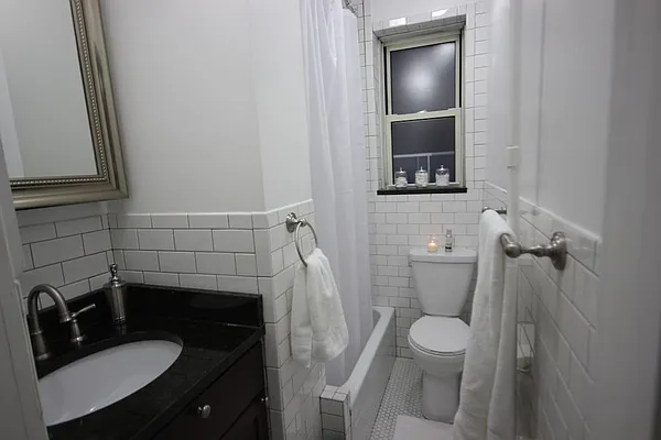 Rented by Compass | media 50