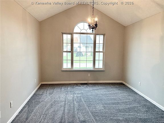 5th image of 218 Parkstone Dr