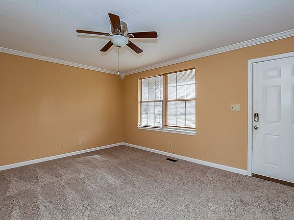 2nd image of 412 Woodale Dr